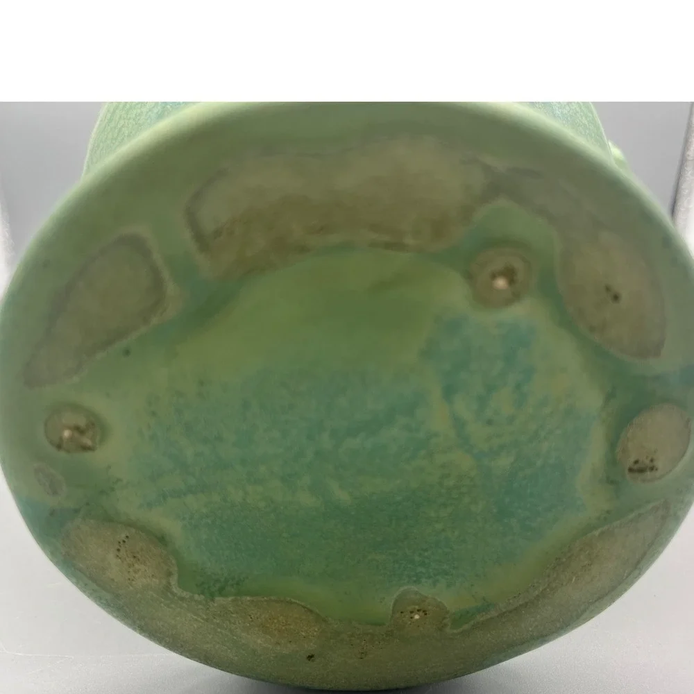 Haeger Art Pottery Geranium Leaf Frosted Matte Green Floral Handle Vase 792c 30s